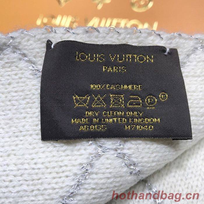 Louis Vuitton Scarf LV00022